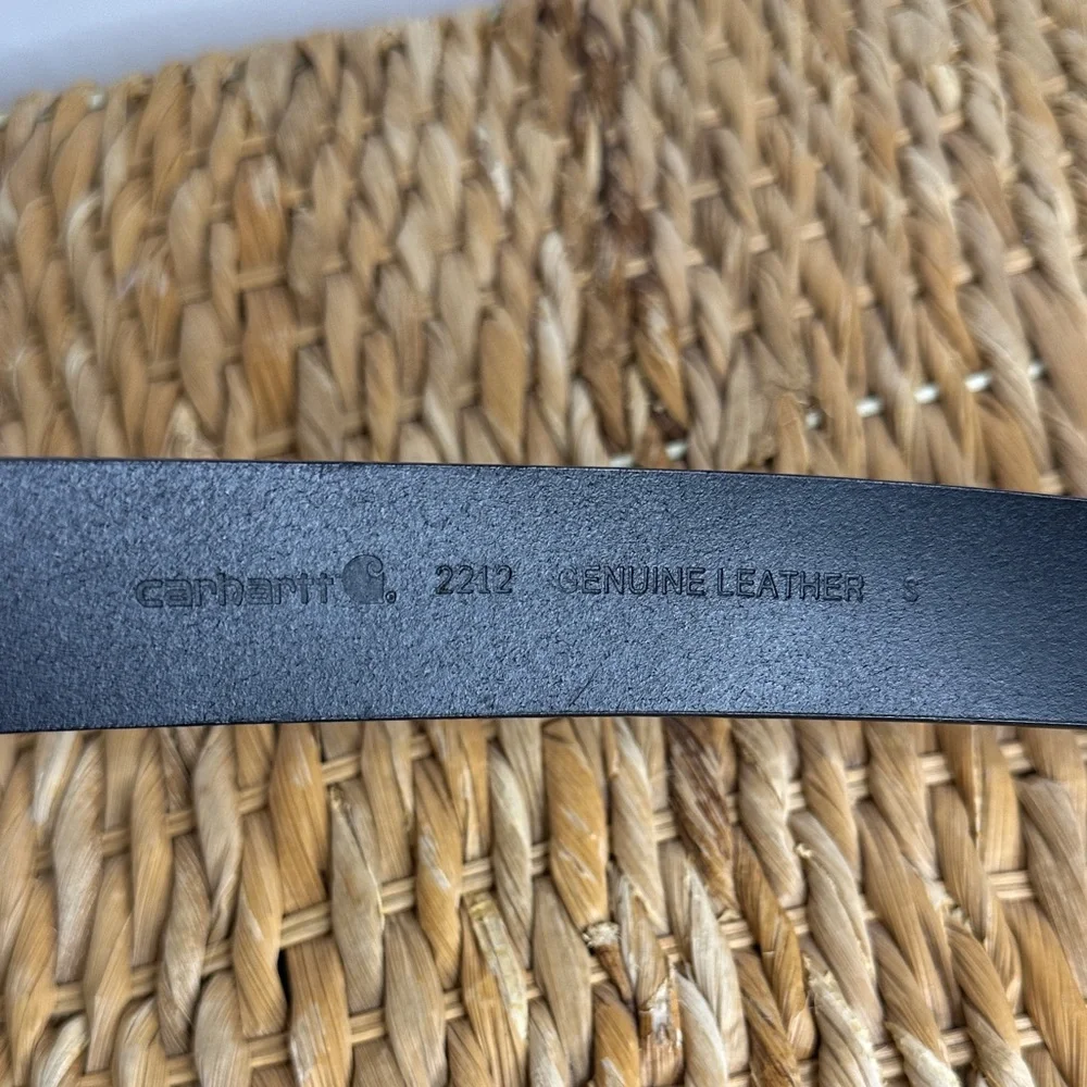 Carhartt Black Leather Belt with Embossed Logo size small‎